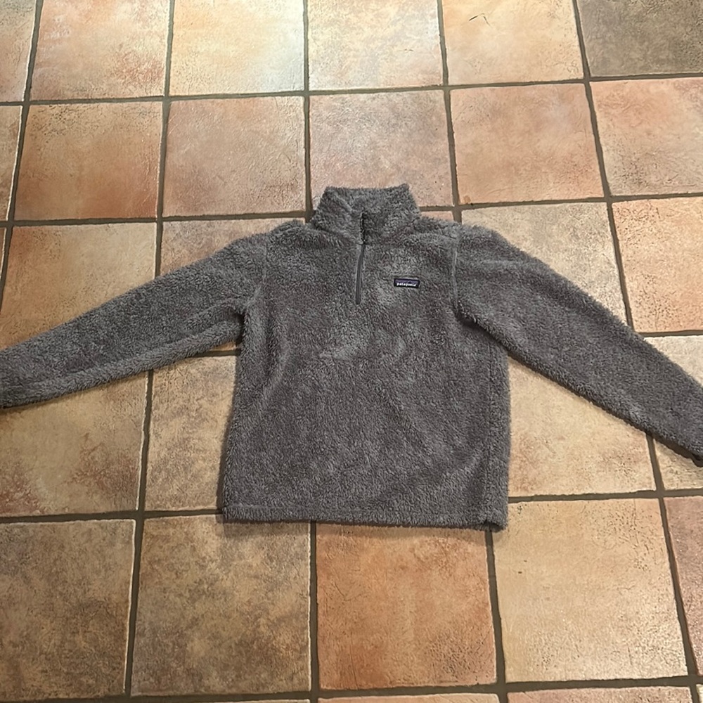 Patagonia fuzzy and warm quarter zip